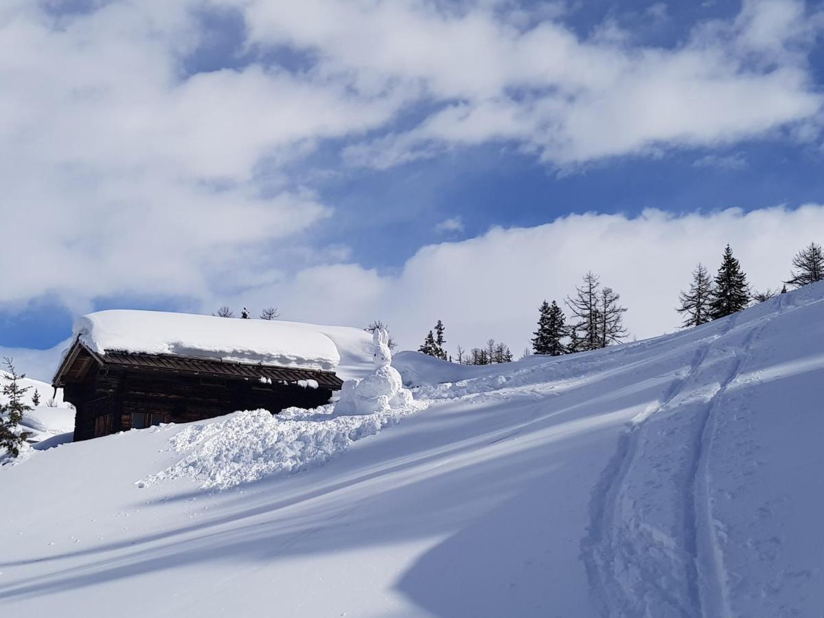 Chalet Biene - Swiss Alp Chalet With Sauna And Jacuzzi Улрихен Екстериор снимка
