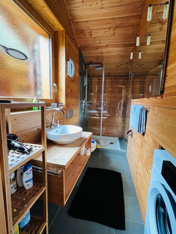 Chalet Biene - Swiss Alp Chalet With Sauna And Jacuzzi Улрихен Екстериор снимка