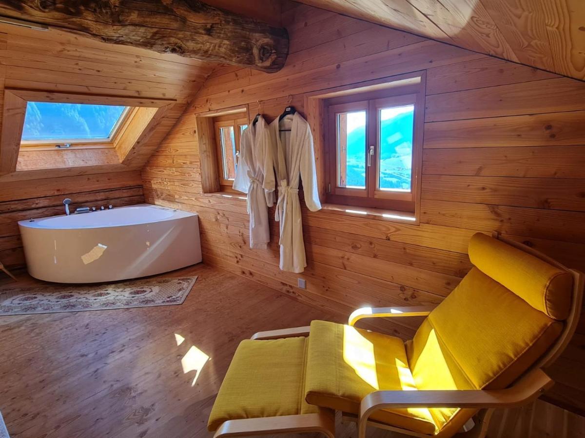 Chalet Biene - Swiss Alp Chalet With Sauna And Jacuzzi Улрихен Екстериор снимка
